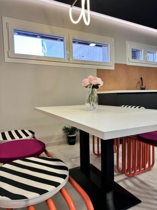 Pop Art Maisonette Янина Экстерьер фото