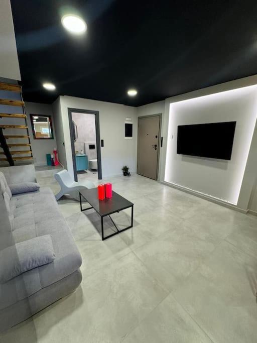 Pop Art Maisonette Янина Экстерьер фото